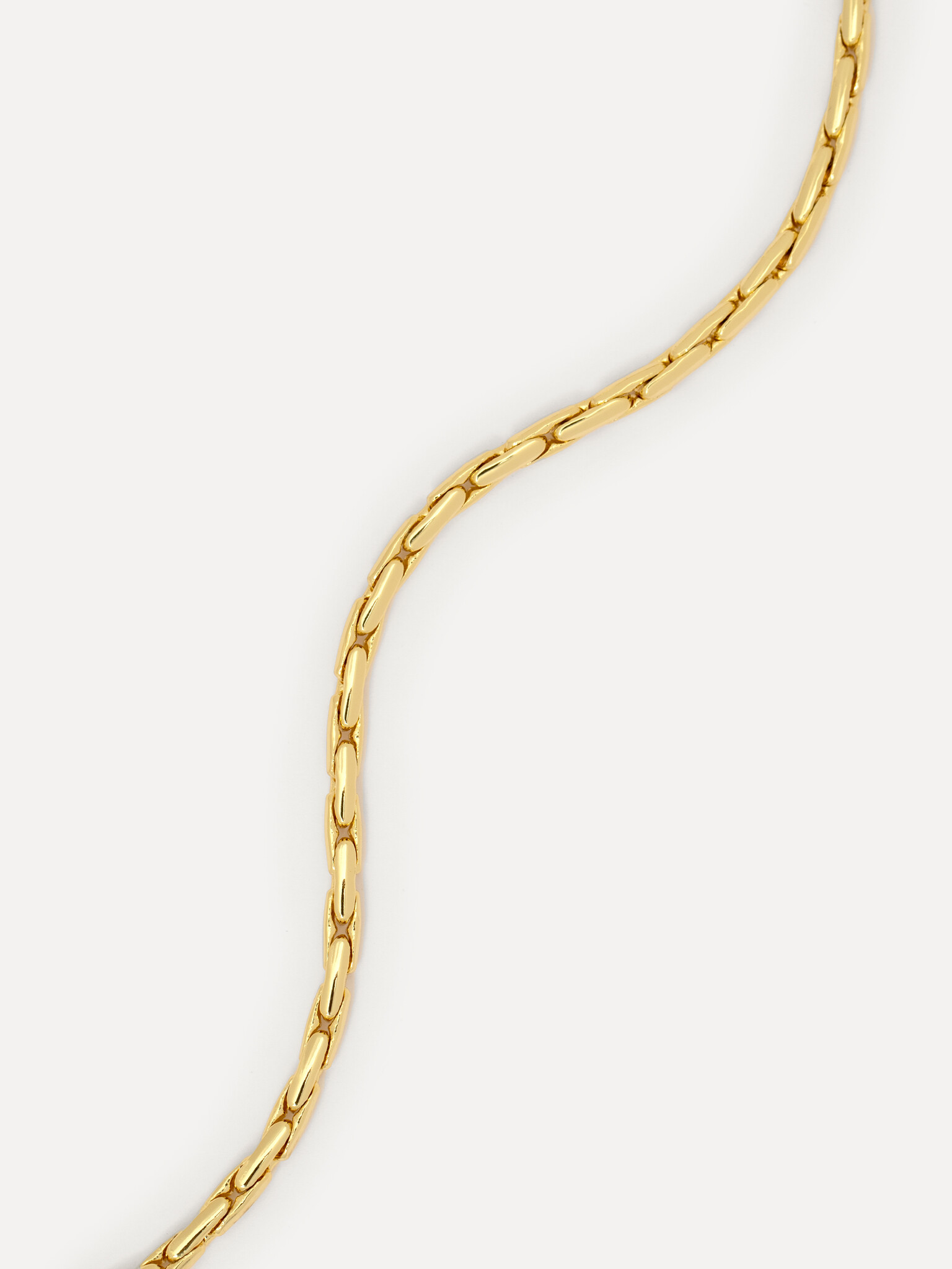 Les Soeurs Ketting Rana Linked snake 3. Vintage vibes. Deze goudkleurige schakelketting geeft je look een elegante, tijdl...
