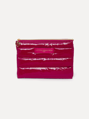 Toiletry bag Iza. Shine in style. This medium glossy bordeaux toiletry bag combines elegance with practicality. Perfect f...