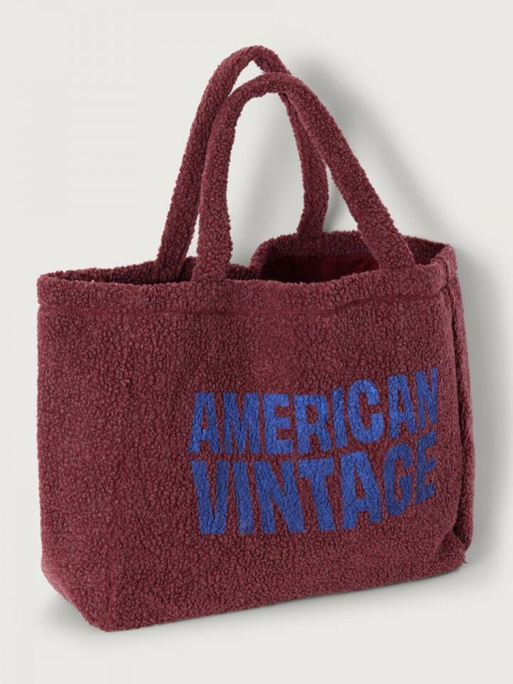American Vintage Sac Hoktown 3. The ultimate soft shopper. Ce sac bordeaux allie un matériau doux et agréable à un grand ...