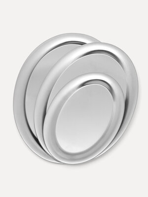 Set van 3 schalen. Set van 3 RVS schalen, ideaal voor salades, hapjes of desserts. De glanzende metalen afwerking geeft e...