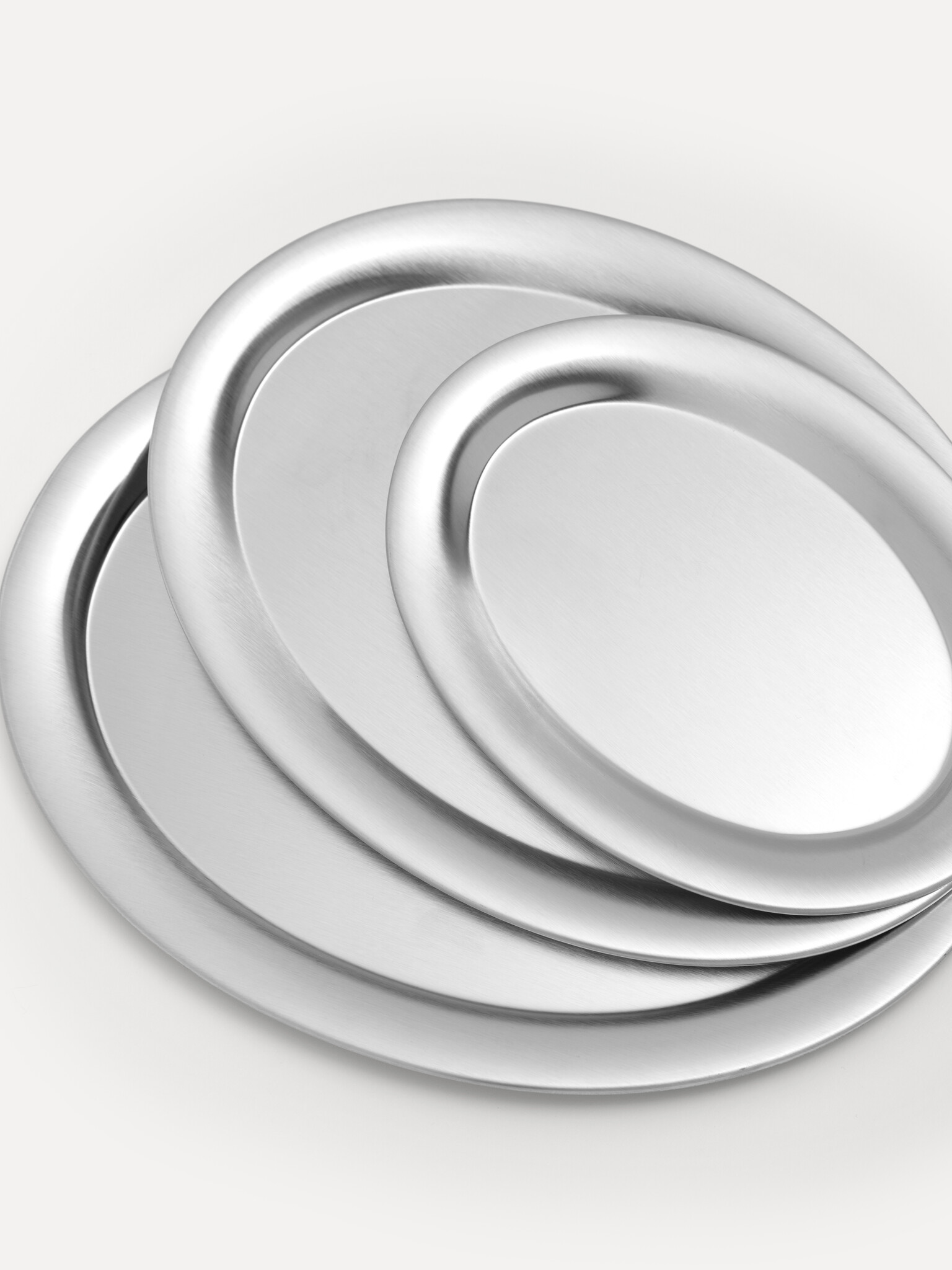 Les Soeurs Set of 3 stainless steel serving dishes 2. Set of 3 stainless steel serving dishes, perfect for desserts, snac...