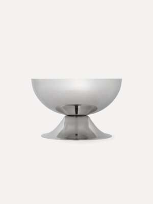 Coupe RVS. Deze lage RVS coupe is perfect voor desserts of als elegant schaaltje. Het tijdloze, glanzende design maakt je...