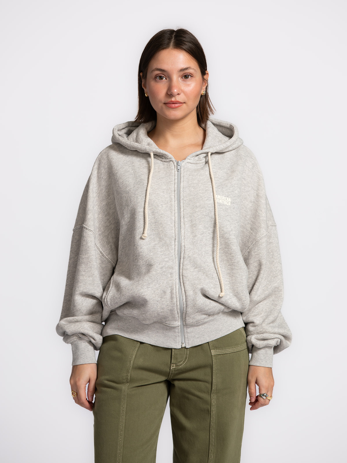 American Vintage Hoodie Kodytown 1. Chill, but make it cozy! Op avonden die nét wat langer duren, is deze hoodie je reddi...