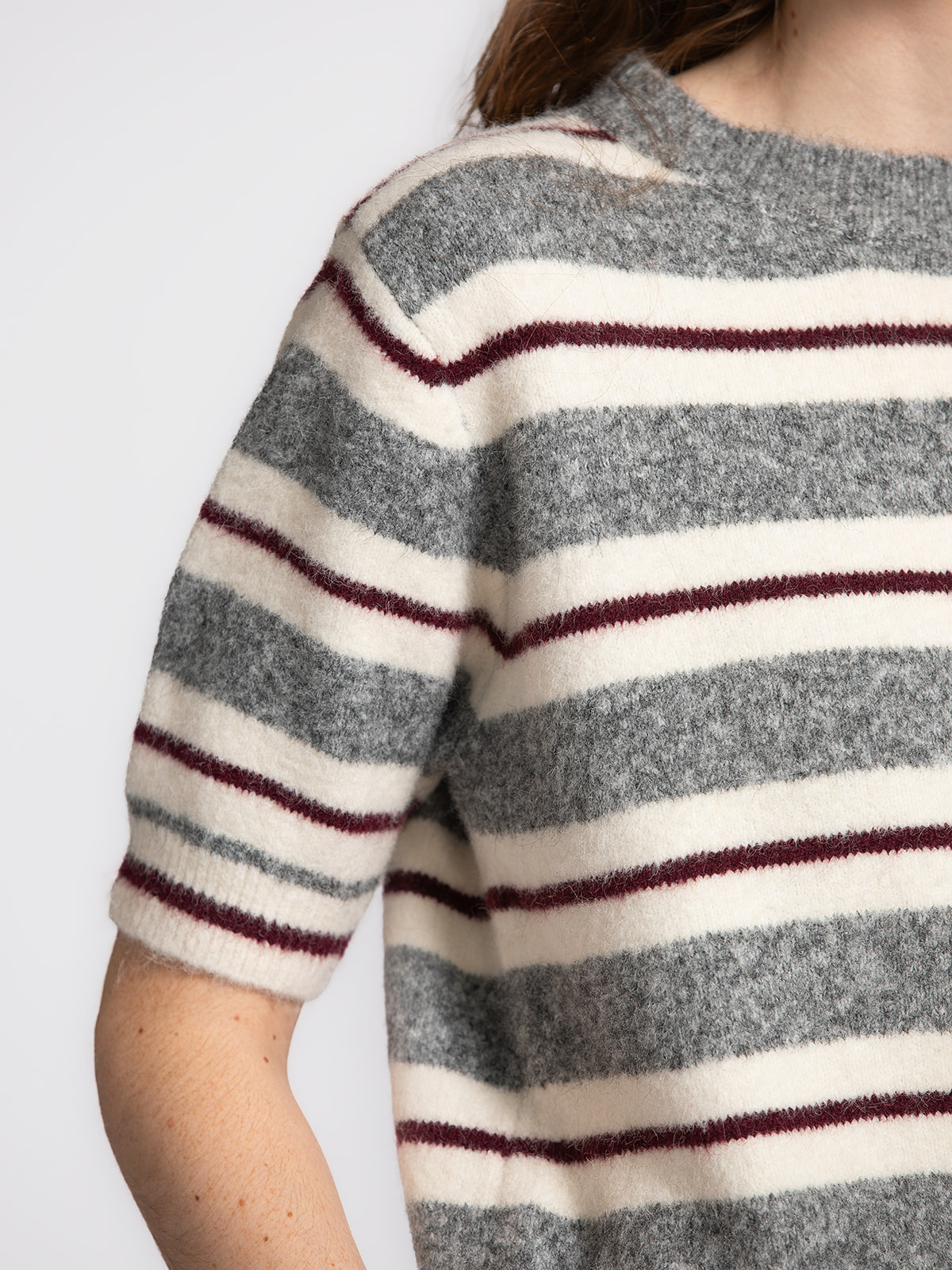 Le Marais Top en maille Otis 4. Pour les amateurs de confort et de style : ce top en maille douce et chaude présente une ...