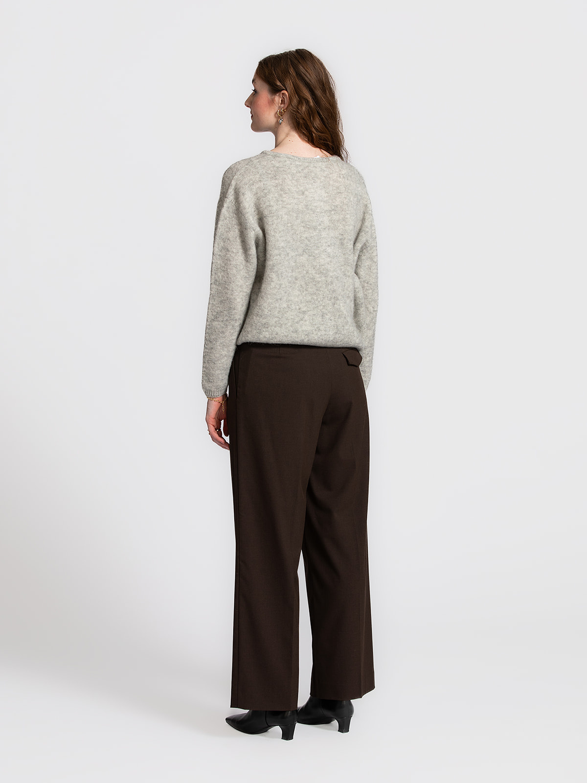 American Vintage Gebreide cardigan Vitow 5. Kies voor een tijdloze en knusse stijl met deze grijze cardigan, gemaakt van ...