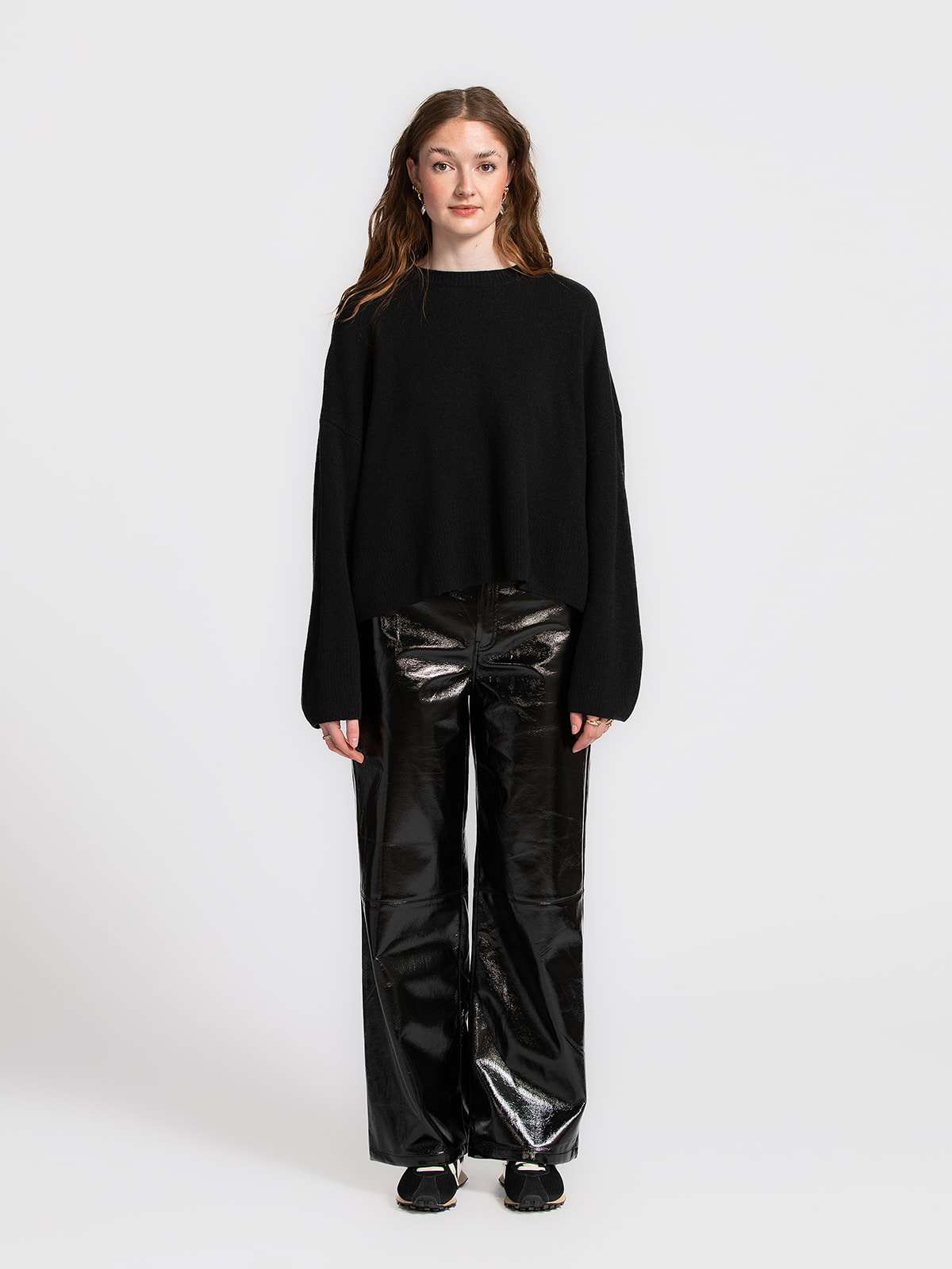 Les Soeurs Sweater Anouk 3. With this sweater, you'll be ready to take on any day. The luxuriously soft fabric feels grea...