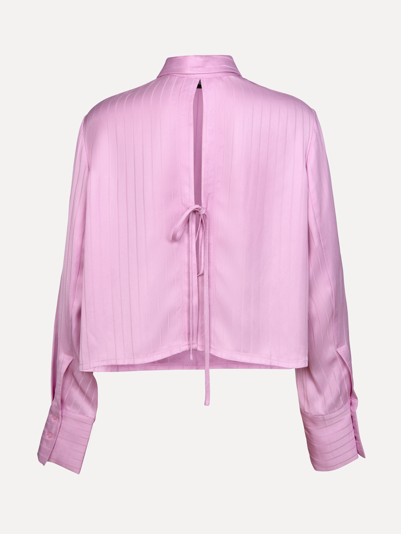 Les Soeurs boxy blouse Asra 7. A touch of pink, a lot of attitude. Soft with just enough character. The fresh hue and cro...