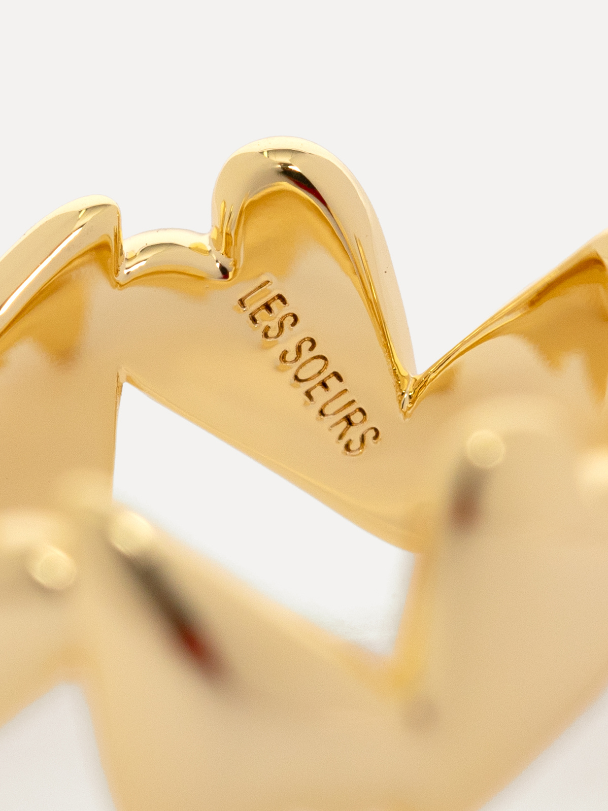 Les Soeurs Ring Claire Allover Hearts 4. Kleine hartjes, groot effect. Deze ring met aaneengeschakelde hartjes geeft een ...