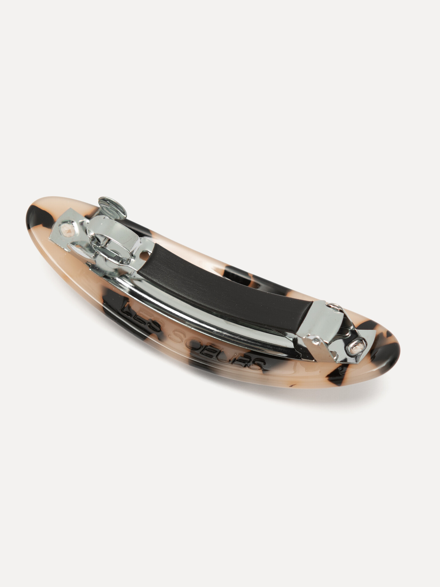 Les Soeurs Resin Barrette haarspeld 2. Your hair, your way. Een ovale haarclip in light tortue die je haar netjes uit je ...