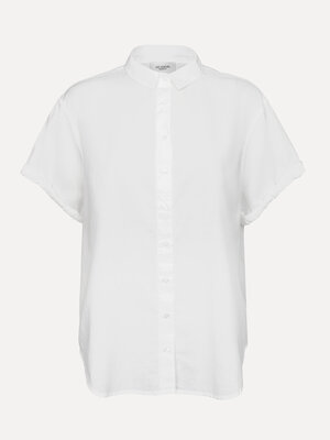 Blouse Belle. Zo’n stuk dat je outfit meteen laat kloppen. Deze blouse voelt licht en natuurlijk aan, met een zachte flow...