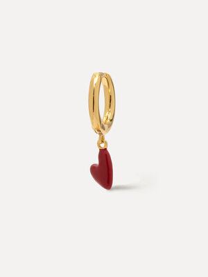 Boucle d'oreille Jeanne Red Heart. Un petit accent plein de caractère. Cette charm n’a pas besoin d’être stylée, elle acc...