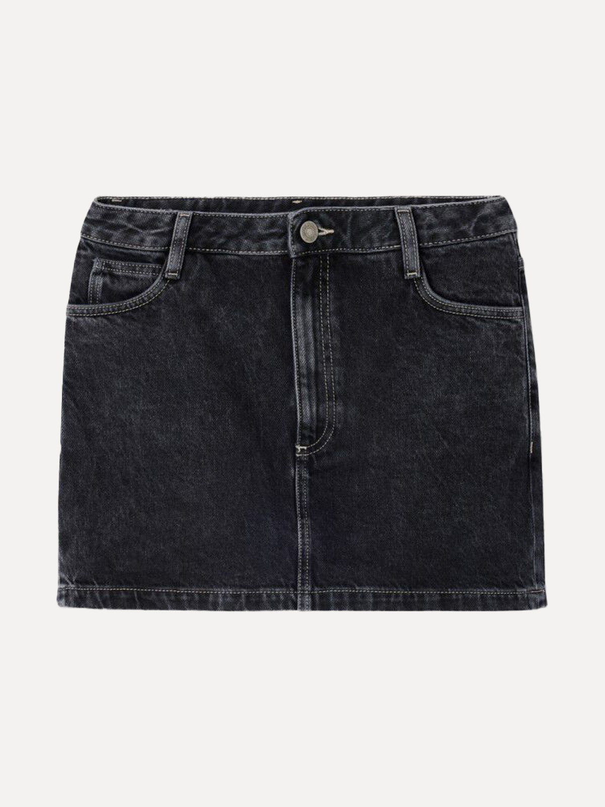 American Vintage Jupe En Denim Yopday 2. Denim avec une touche moderne. Cette jupe en denim courte présente une coupe dro...