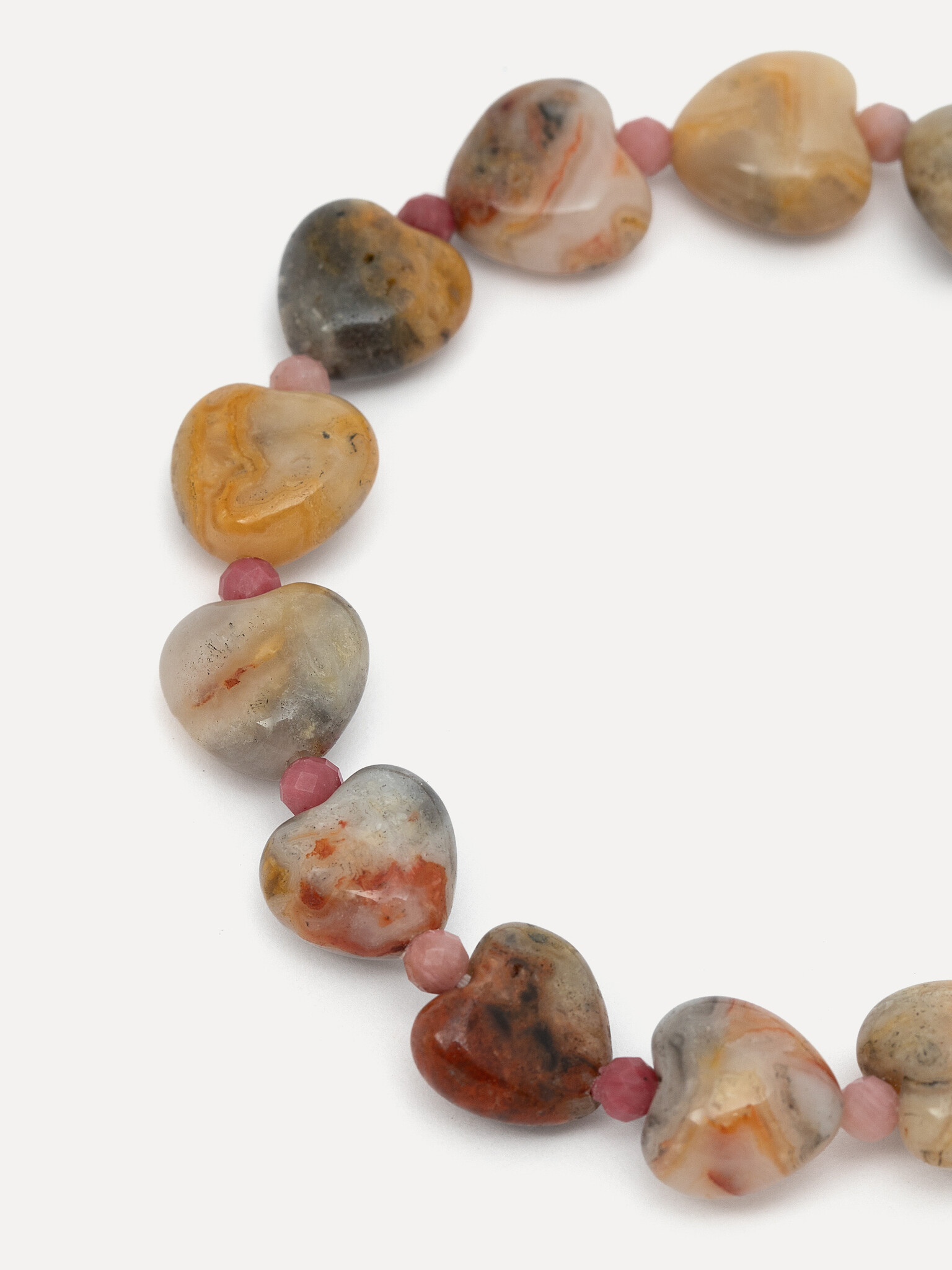 Les Soeurs Bracelet Lily coeurs 2. De petits cœurs portés avec aisance. Ce bracelet se veut personnel et accompagne délic...