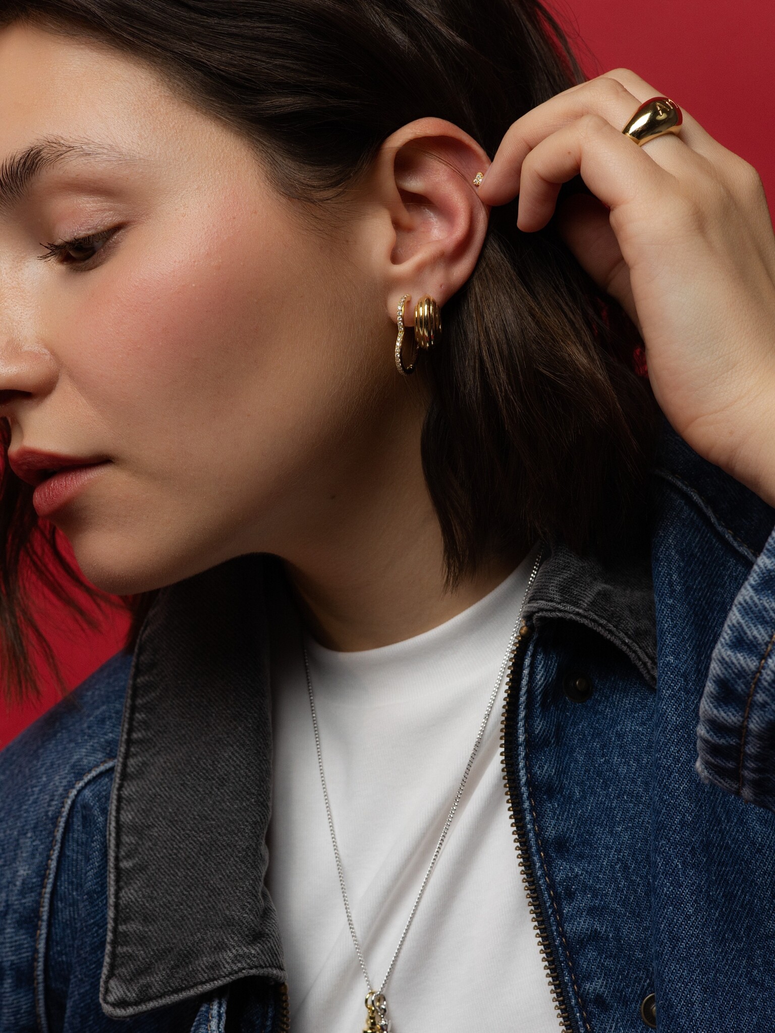 Les Soeurs Oorbel Jazz Striped 3. Op zoek naar een accessoire dat je outfit afmaakt zonder de aandacht af te leiden? Deze...