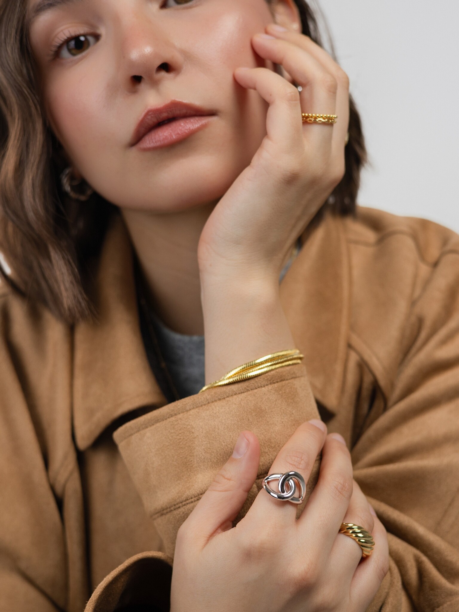 Les Soeurs Ring Claire Knot 2. (K)not to be missed! Deze ring in de vorm van een knoop staat voor oneindige verbondenheid...
