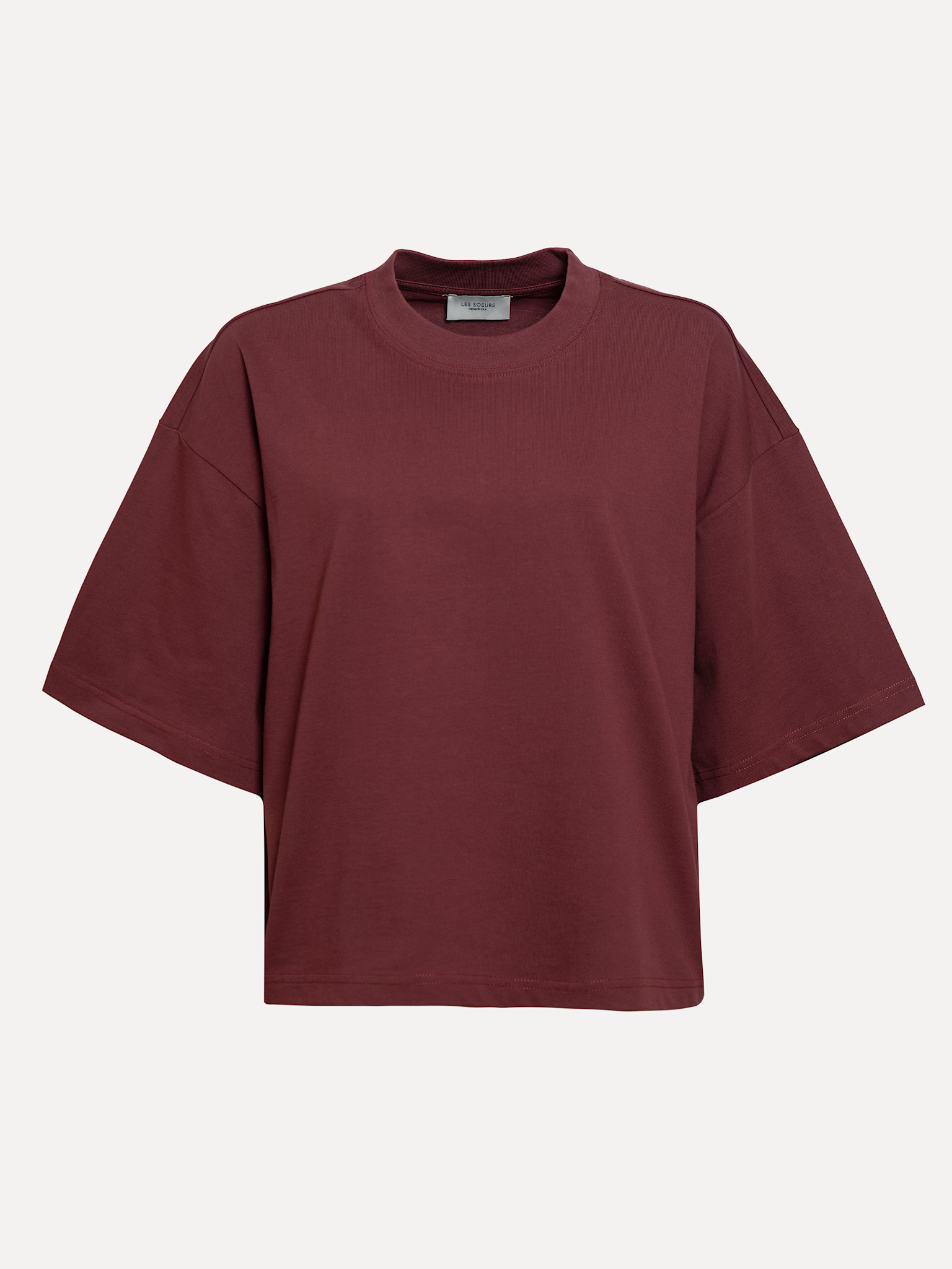 Les Soeurs boxy T-shirt Tiara 2. Less basic, more burgundy. The warm burgundy shade gives this tee character, while the l...