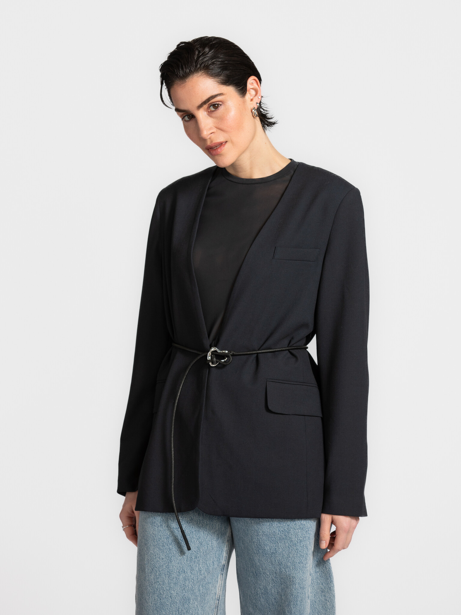 Selected Ceinture en cuir Alma 3. Sublimez votre taille avec cette ceinture noire style corde en cuir d’agneau souple. Sa...