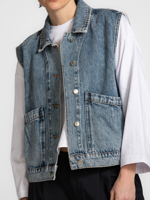 Veste Meo Veste Meo. Un twist en denim. Ce gilet en jean sans manches à coupe oversize est la pièce parfaite à superposer. Osez le ...