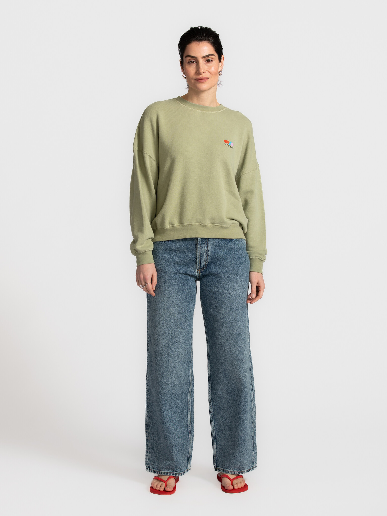 American Vintage Relaxed sweatshirt Atubay 3. Le confort avant tout. Ce sweatshirt associe une coupe décontractée à une m...