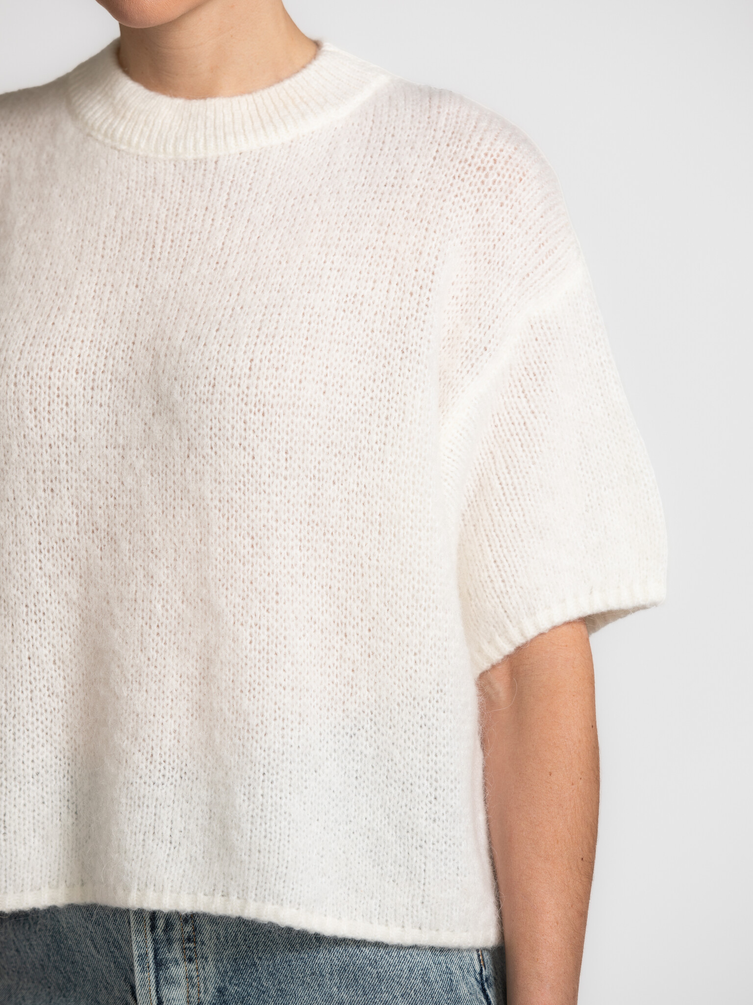 Le Marais Pull en maille Dora 4. Ce pull en maille à manches courtes et coupe relax est un incontournable des mois froids...