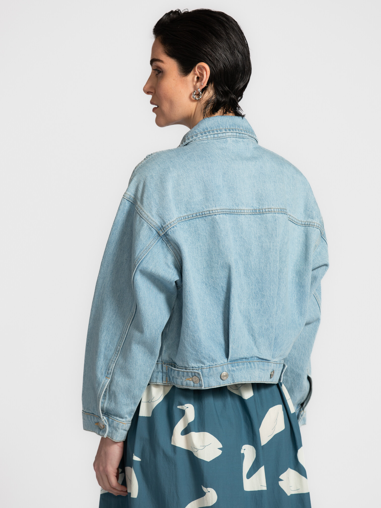 Les Soeurs Veste Denim Nicole 6. Une couche additionnelle qui donne du cachet à votre tenue? C'est ce qu'il vous faut. La...