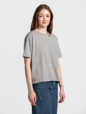 T-shirt Fizvalley. Comfort meets simplicity. This T-shirt features a relaxed fit and a soft feel that’s comfortable throu...