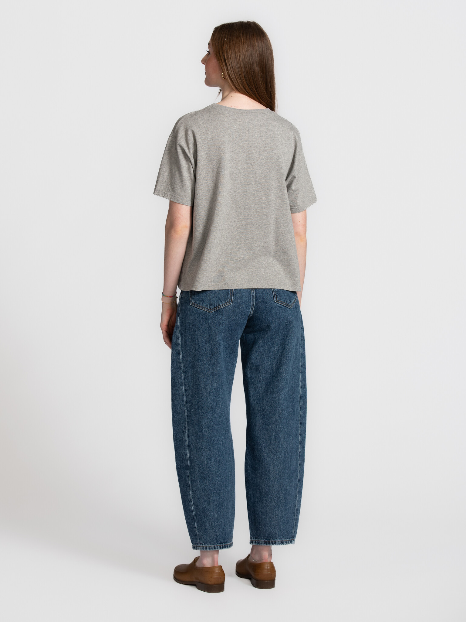 American Vintage T-shirt Fizvalley 5. Le confort dans la simplicité. Ce T-shirt présente une coupe décontractée et un tou...