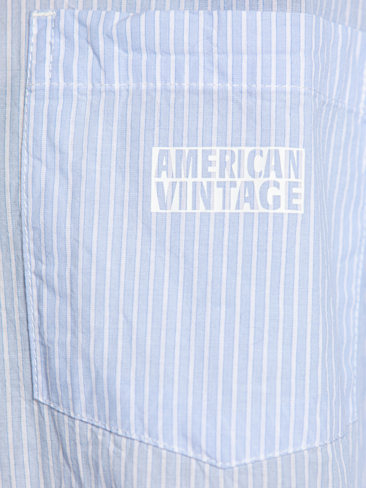 American Vintage  Rayée  chemise Eluabird 6. Vous cherchez la chemise parfaite, toujours stylée? Cette chemise classique ...