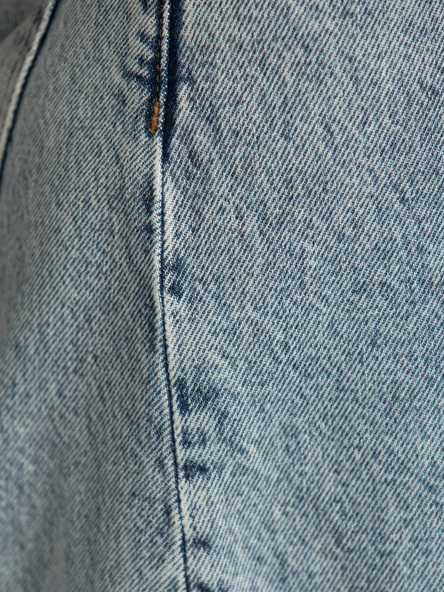 Les Soeurs jean large Jackson 7. Certains jeans donnent l'impression d'avoir déjà été portés dès le premier instant. Son ...