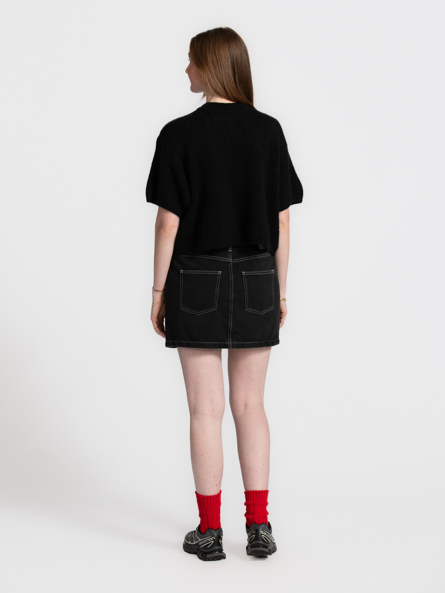 Le Marais Gebreide trui Dora 6. Deze casual gebreide trui met korte mouwen is een must-have voor je dagelijkse outfits. H...