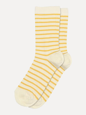 Chaussettes Lydia. La touche finale pour tous les jours. Ces chaussettes à rayures sont confortables et apportent une not...