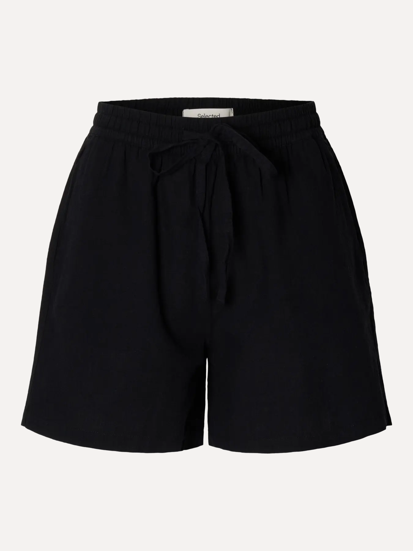 Selected linen shorts Luisa-Linnie 2. Soft structure. The comfortable waistband and fluid cut give these shorts a relaxed...