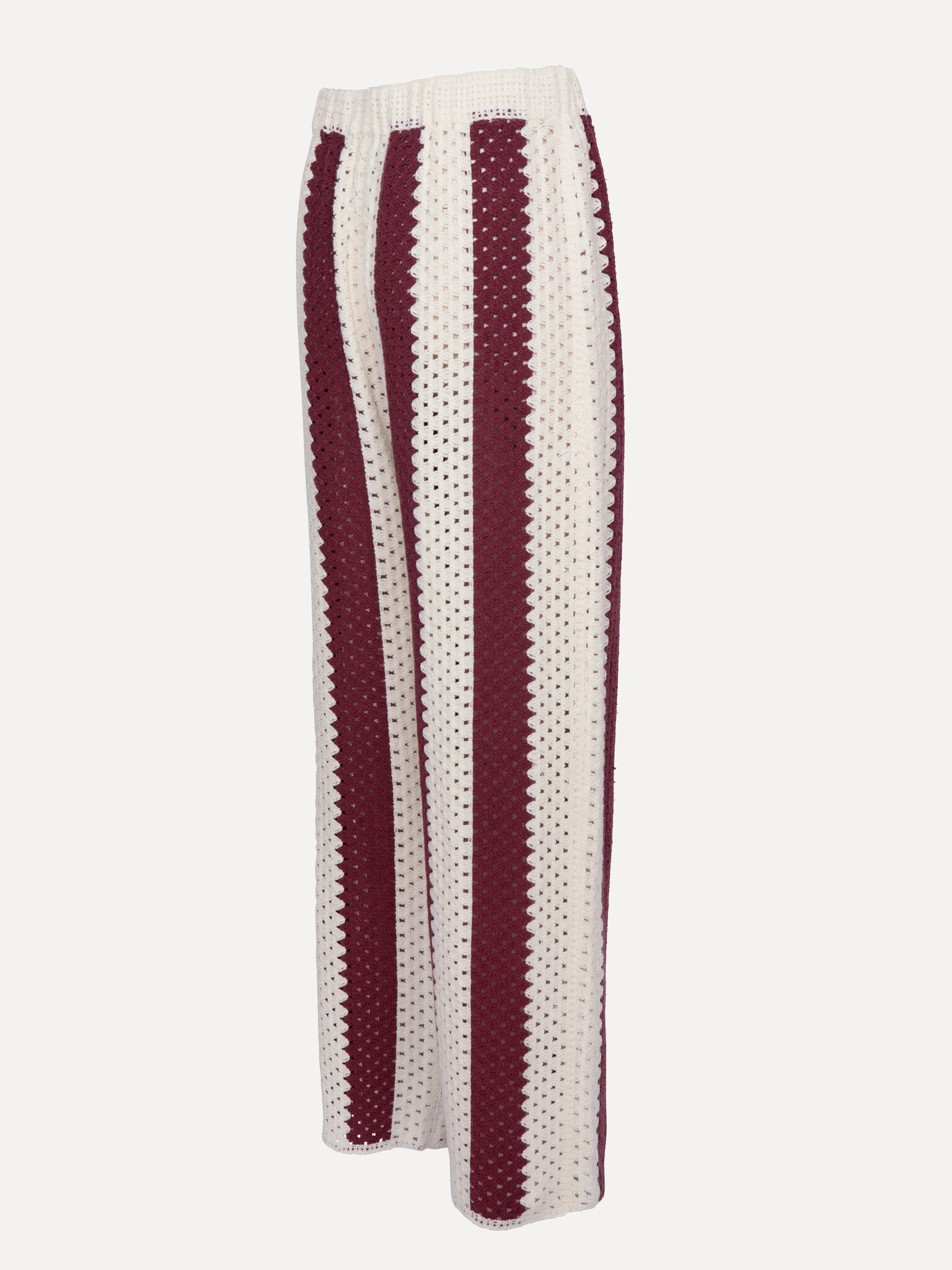 Les Soeurs gestreepte broek Lina 4. Er zijn van die broeken die je outfit meteen een andere energie geven. De combinatie ...
