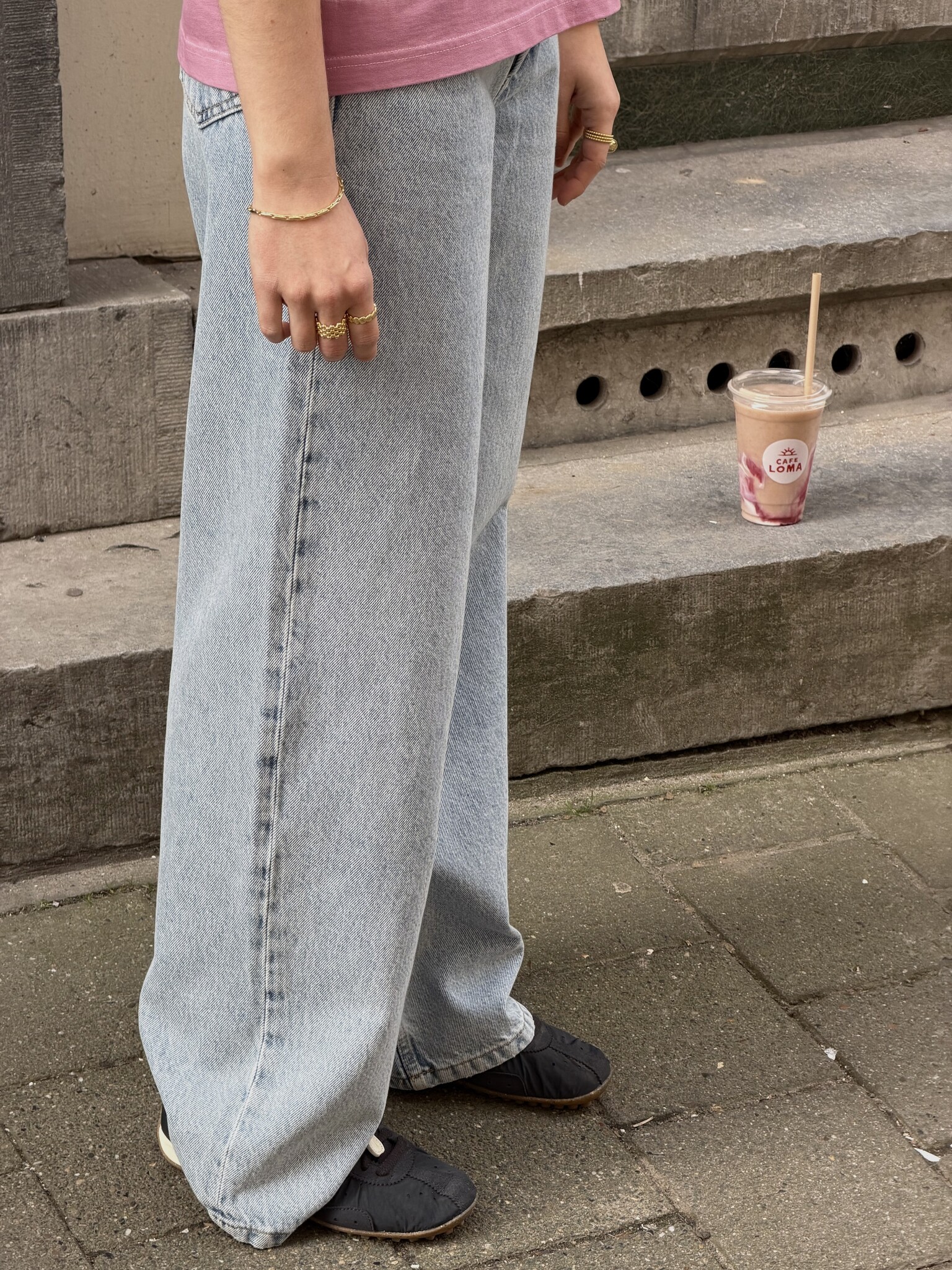 Les Soeurs wide denim Marc 7. Denim, but lighter. These jeans in a light wash feature a relaxed fit with straight, wide l...