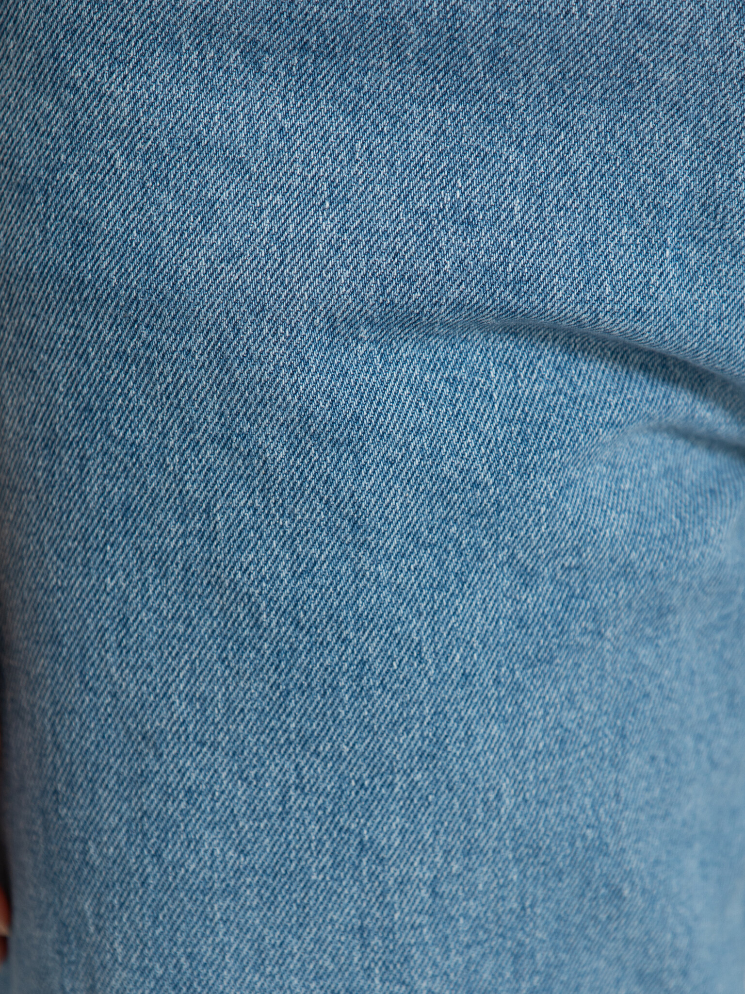 Selected wide fit jeans Bea-Kori 6. Tijdloos in wassing, modern in vorm. De wide-leg snit en cleane afwerking maken deze ...