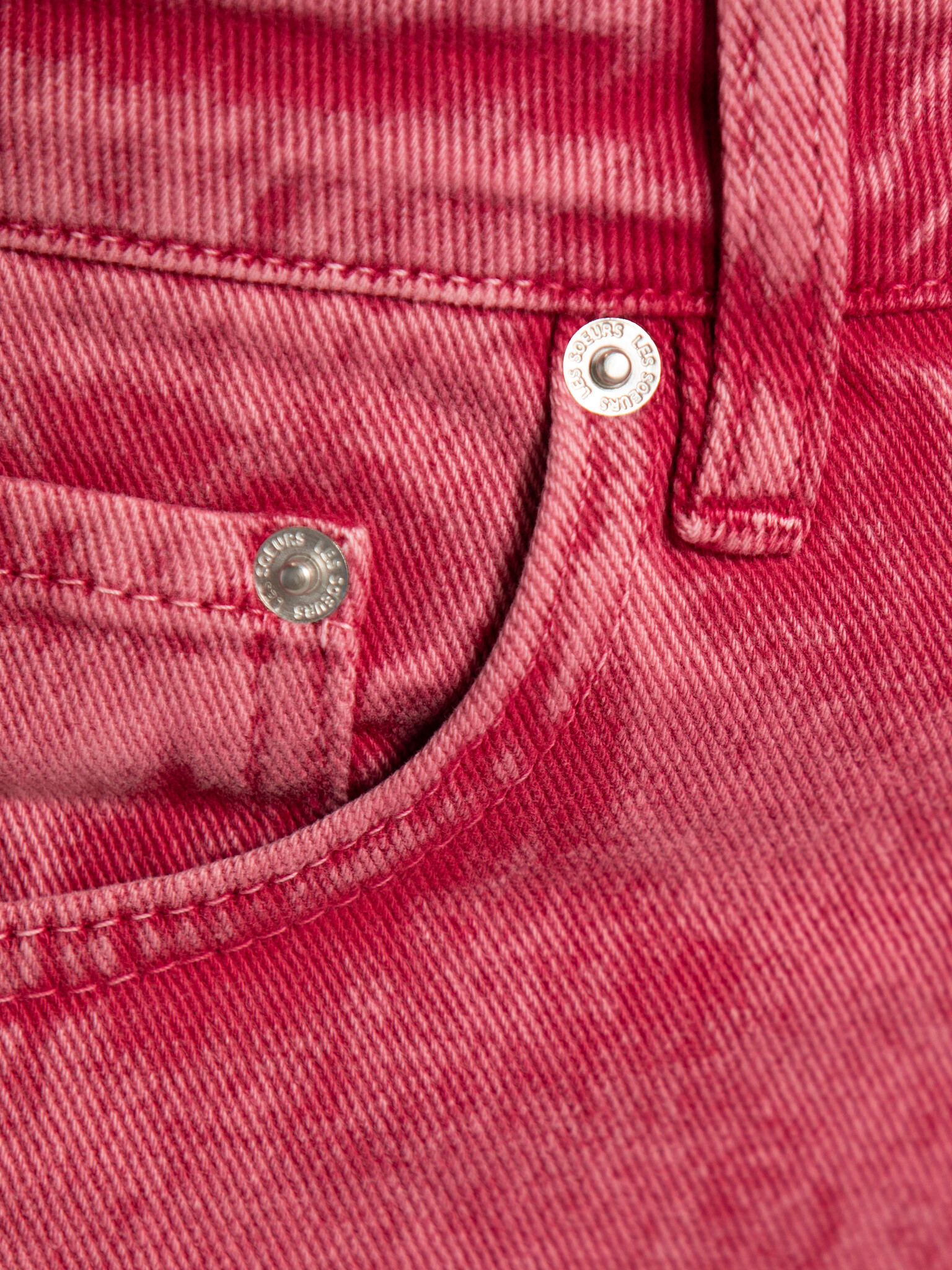 Les Soeurs balloon jeans Millie 6. The jeans that let your outfit speak. The high-waisted fit and balloon legs add instan...
