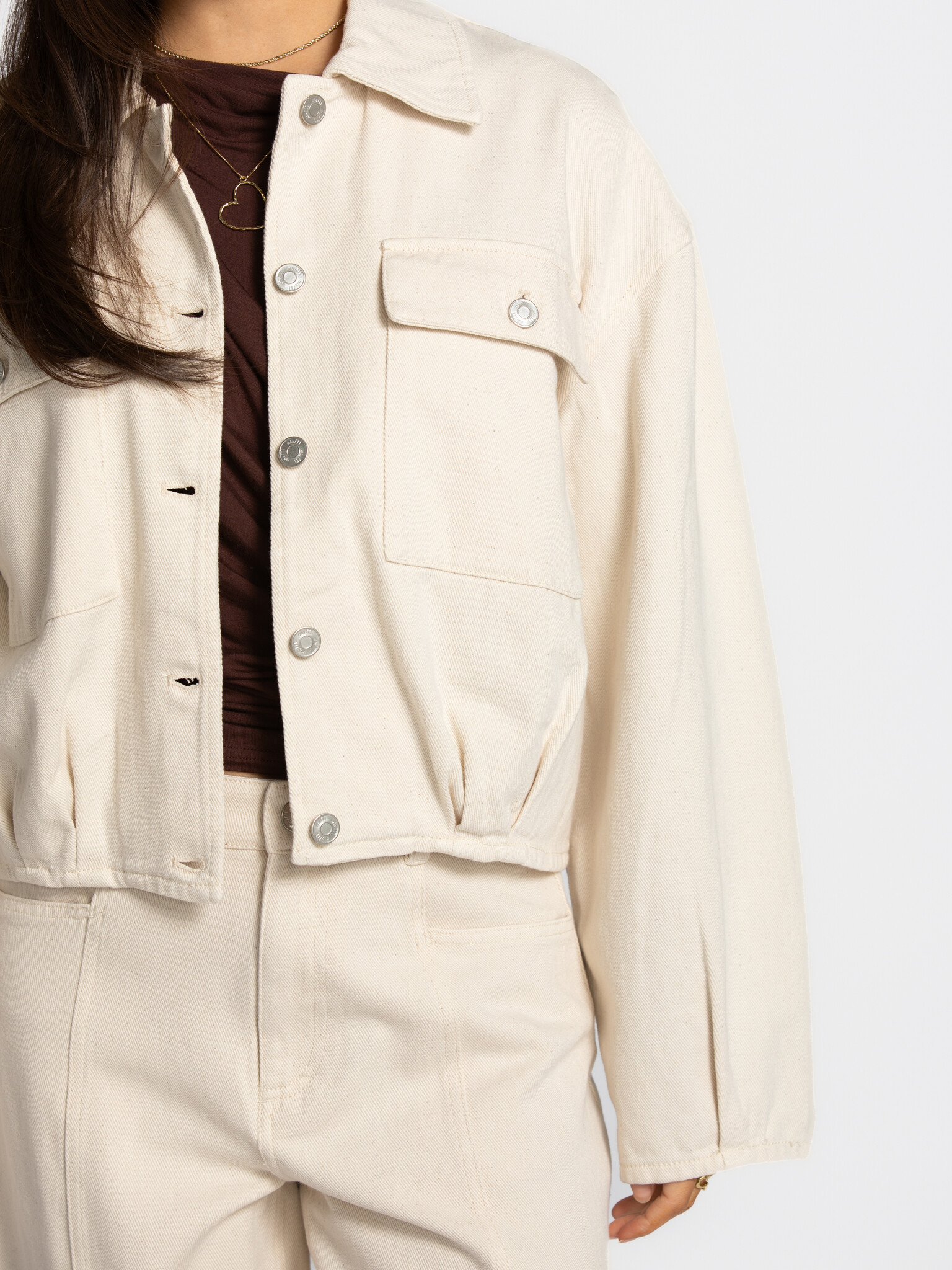 MBYM utility jacket Geviva Lalette 4. Clean lines, utility attitude. The cropped length and ecru shade give this jacket a...