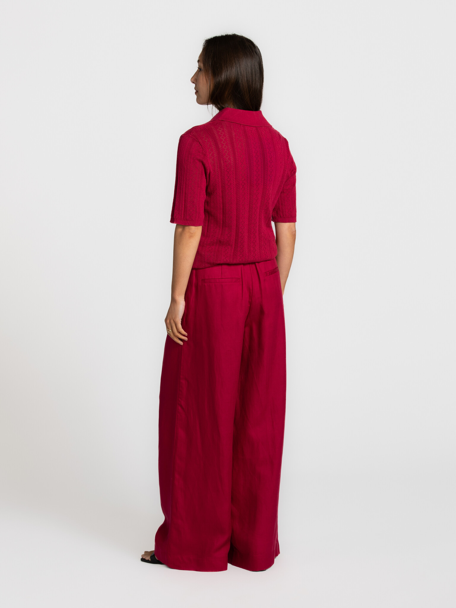 Selected wijde broek Lyra 5. Een silhouet dat spreekt. De hoge taille accentueert subtiel, terwijl de wijde pijpen voor e...