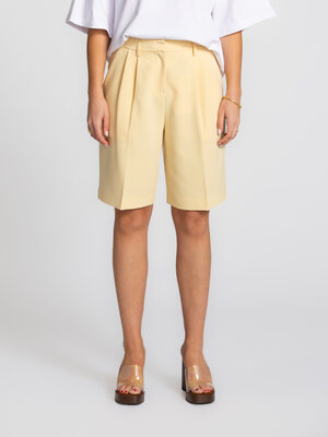Bermuda Joshua. Summer tailoring. Ce bermuda associe une coupe élégante à une silhouette décontractée. Le pli subtil et l...