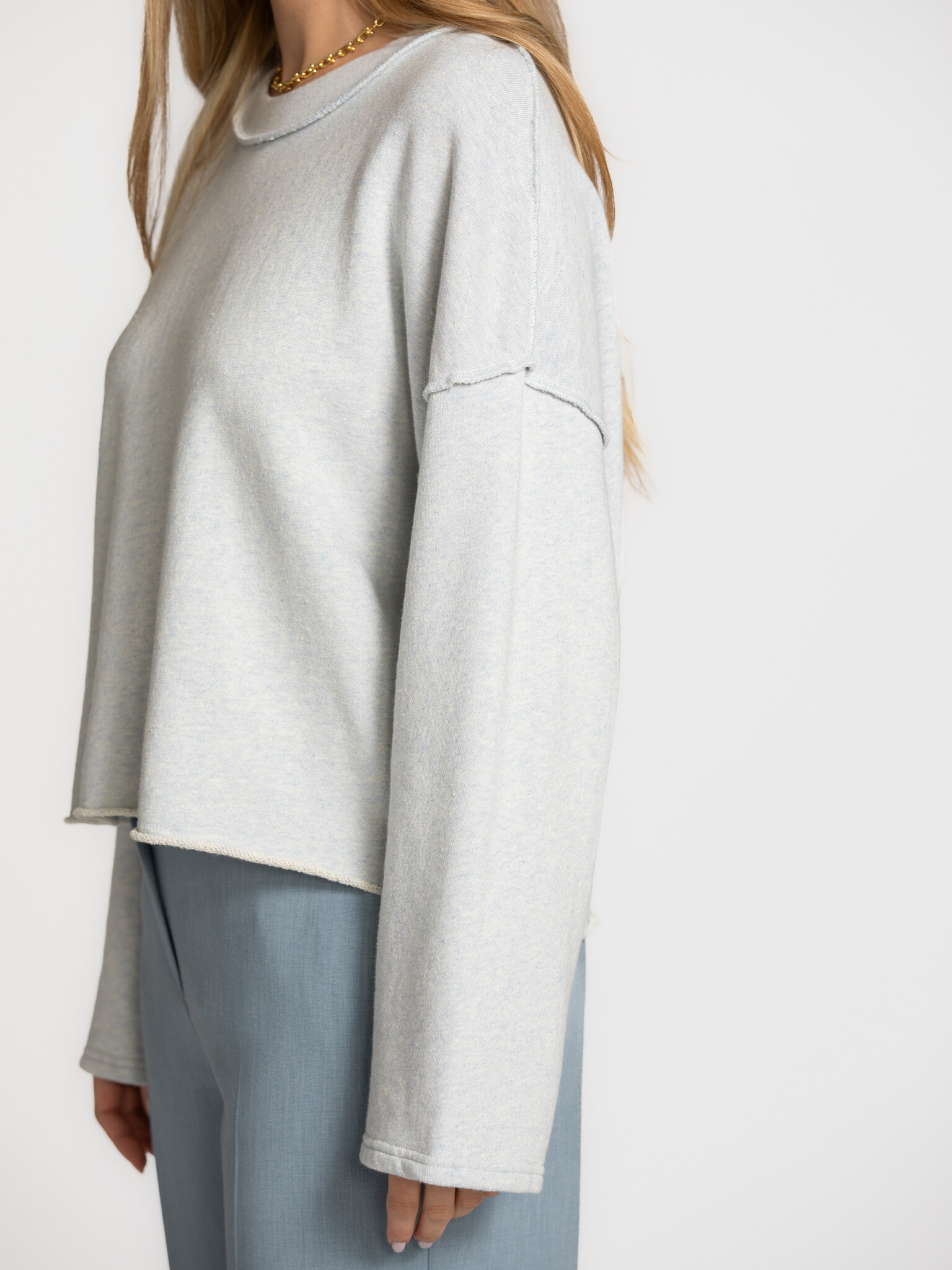 American Vintage sweatshirt Dantown 4. Dantown is the kind of sweater you’ll reach for time and time again. The soft ligh...