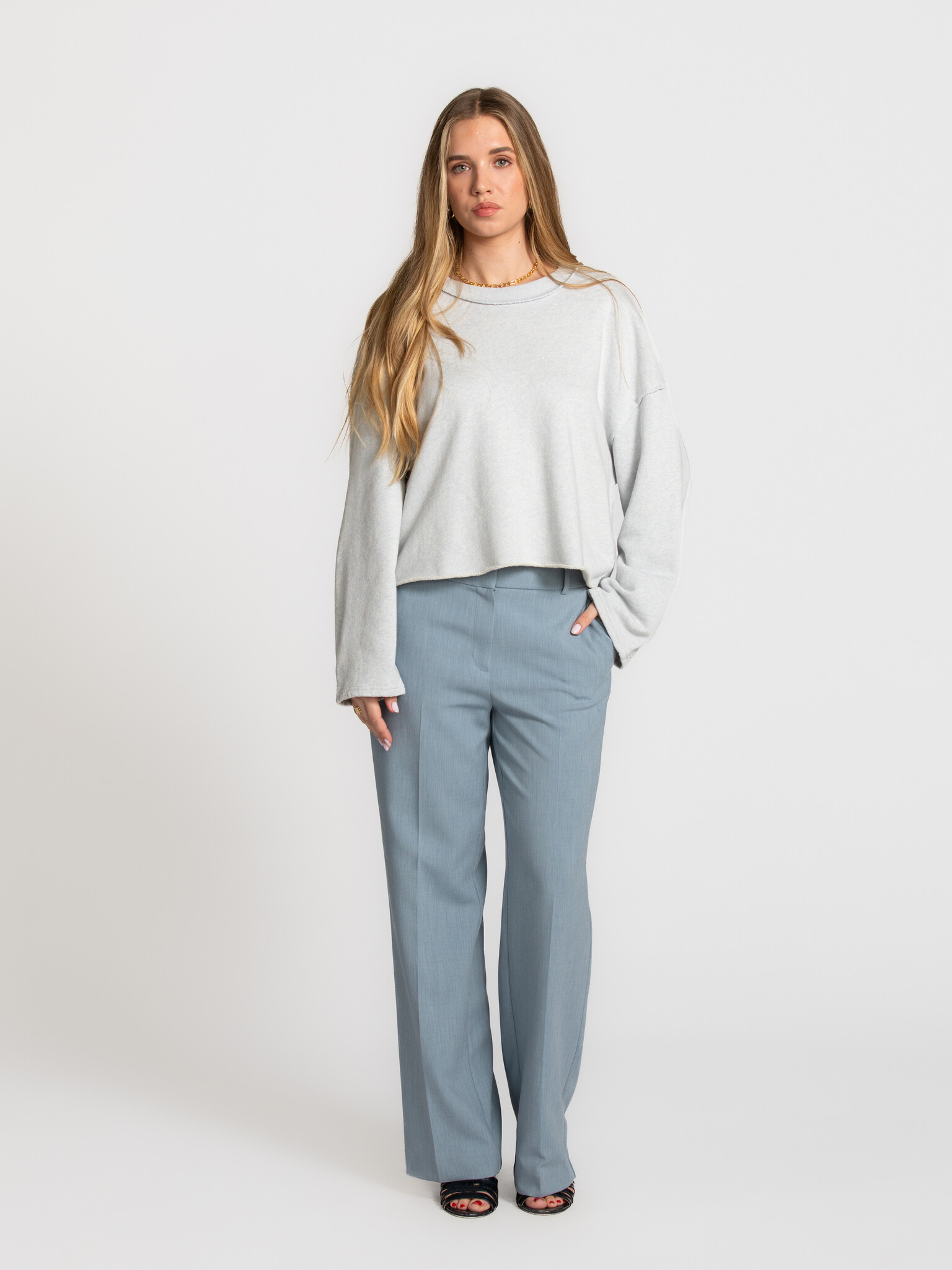 American Vintage sweatshirt Dantown 3. Dantown is the kind of sweater you’ll reach for time and time again. The soft ligh...