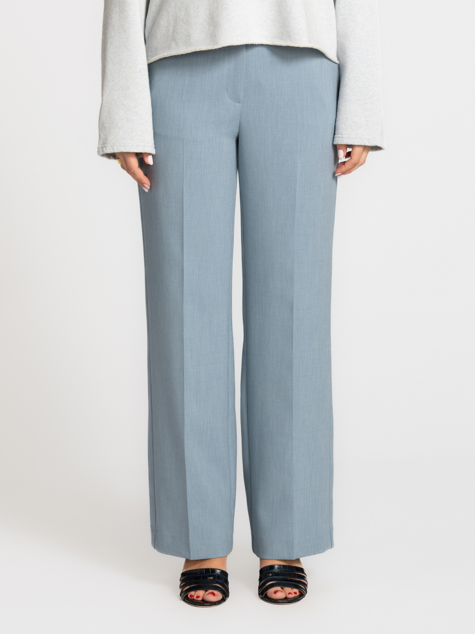 Selected pantalon large Rita 1. Tailleur, mais décontracté. Rita associe une coupe élégante à une sensation légère, idéal...