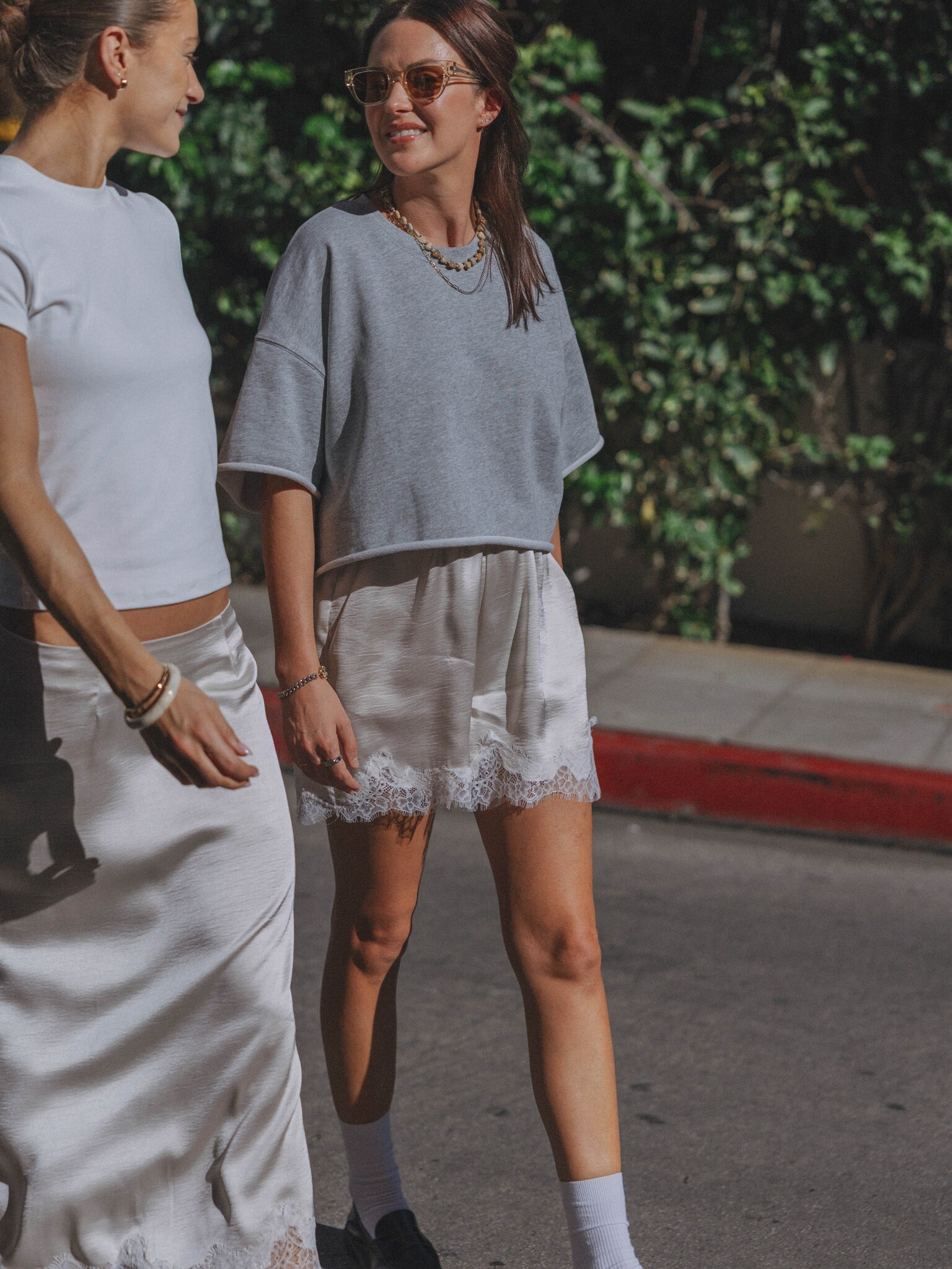 Les Soeurs lace shorts Alba 8. Elegance in its simplest form. The soft sheen of satin and the refined lace finish give th...