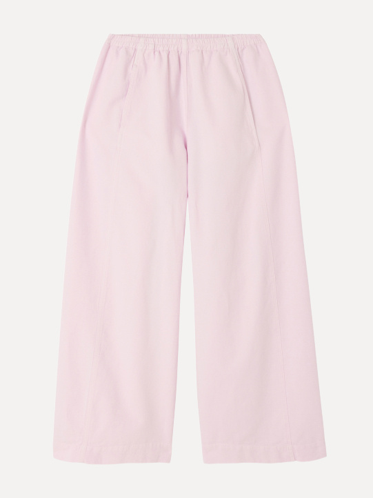 American Vintage pantalon coupe large Namaz 1. Pink comfort. La coupe ample et la douce teinte rose donnent à ce pantalon...