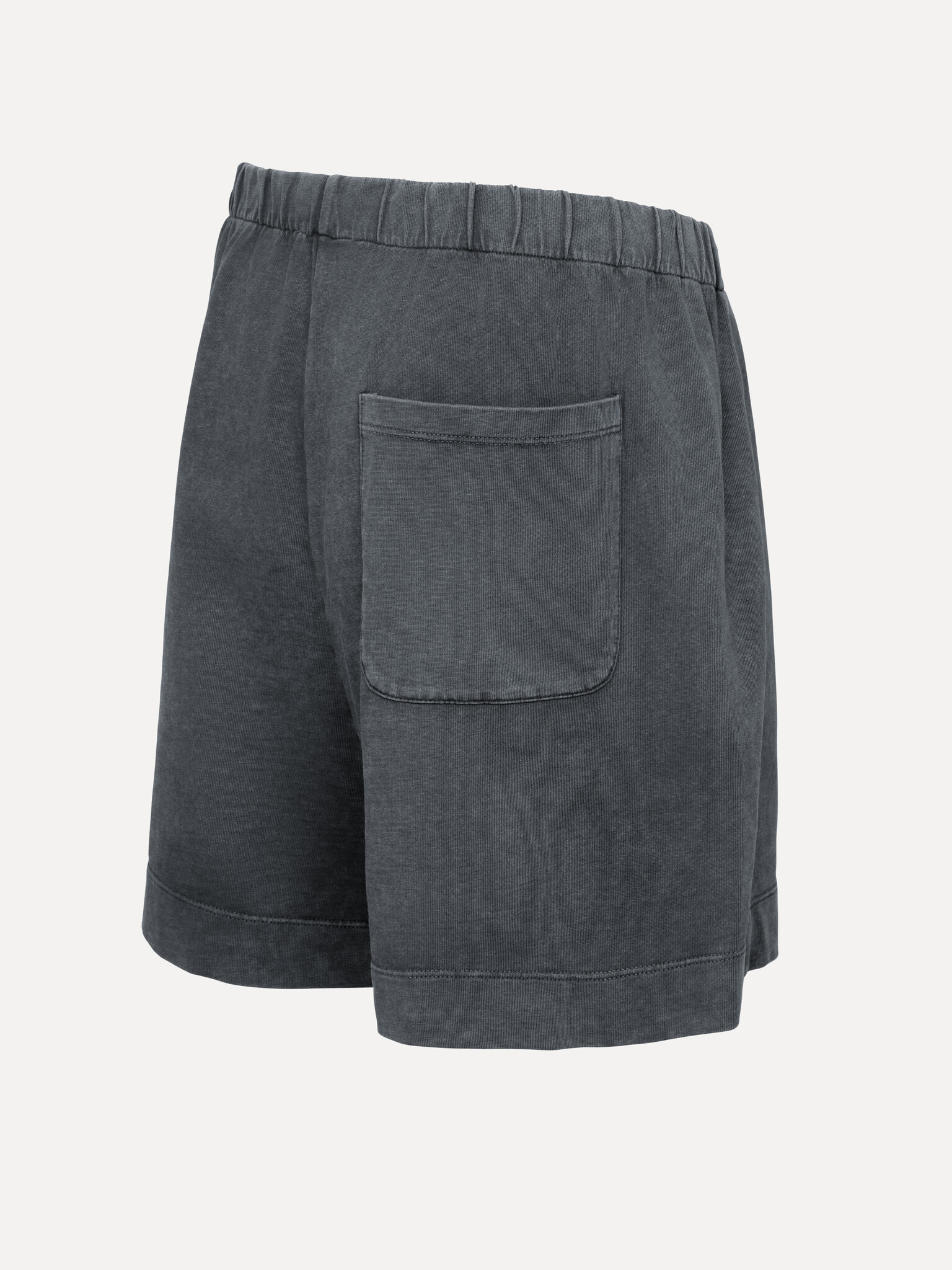 Les Soeurs relaxed shorts Lucie 7. The washed fabric and loose fit give these shorts a relaxed feel that perfectly suits ...