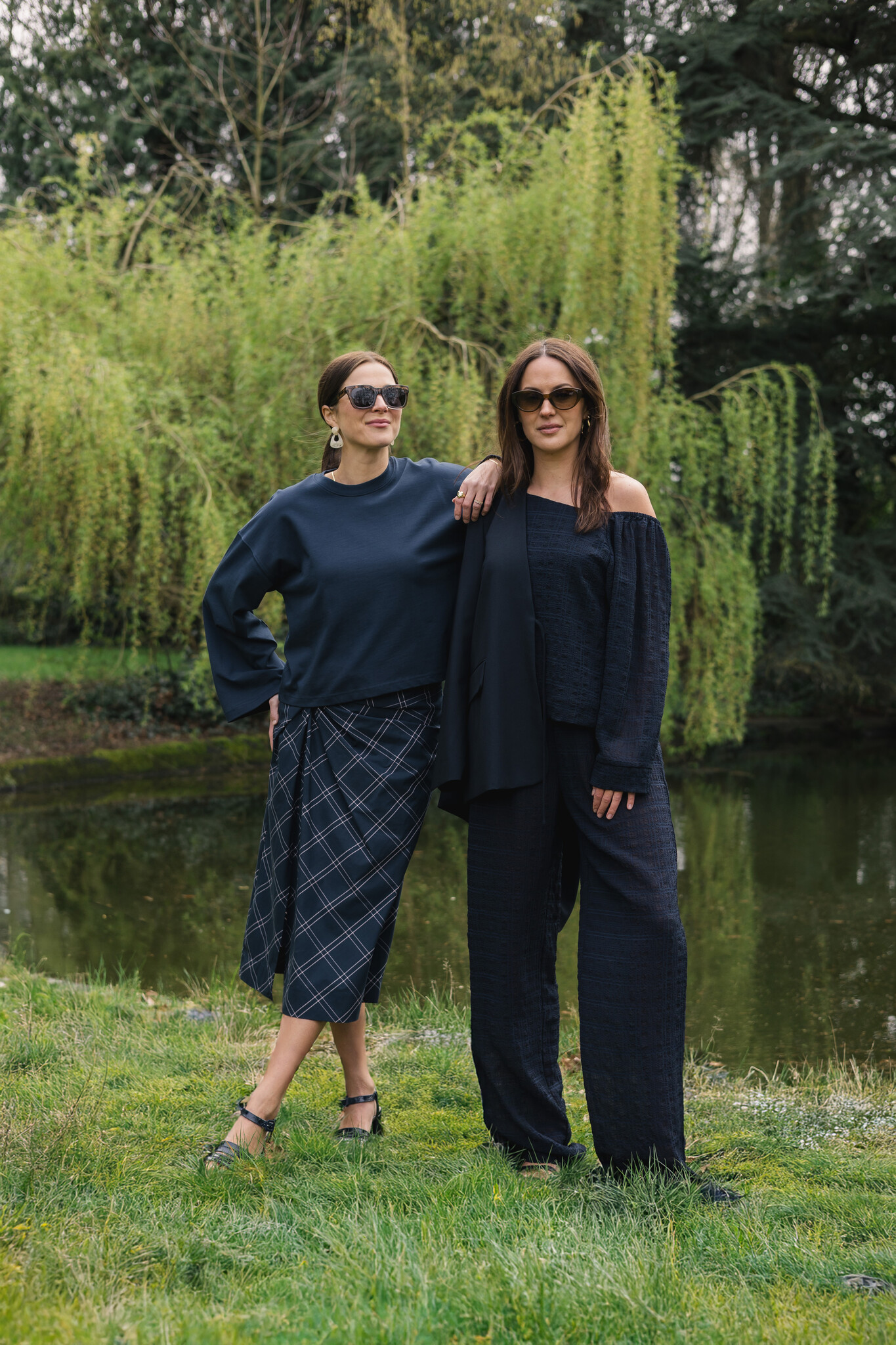 Les Soeurs structured  trousers Ces 8. The straight, loose fit gives these trousers an effortless flow, while the subtle ...