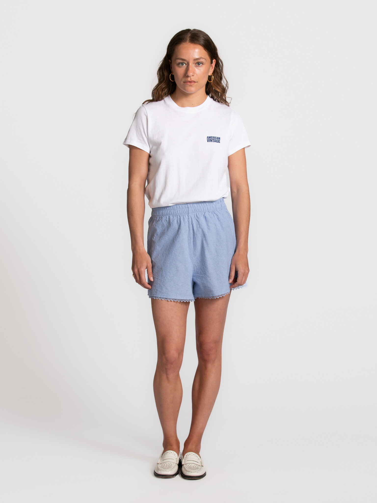 American Vintage short Feoly 3. A touch of lace. Ce short avec détail en dentelle apporte une touche rétro, féminine et p...