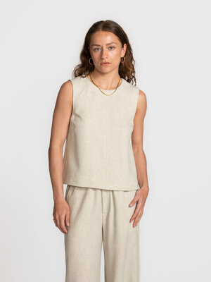 Top Tytus Morella. Soft to the touch with a flattering fit. The sleeveless cut and subtle texture add just the right amou...