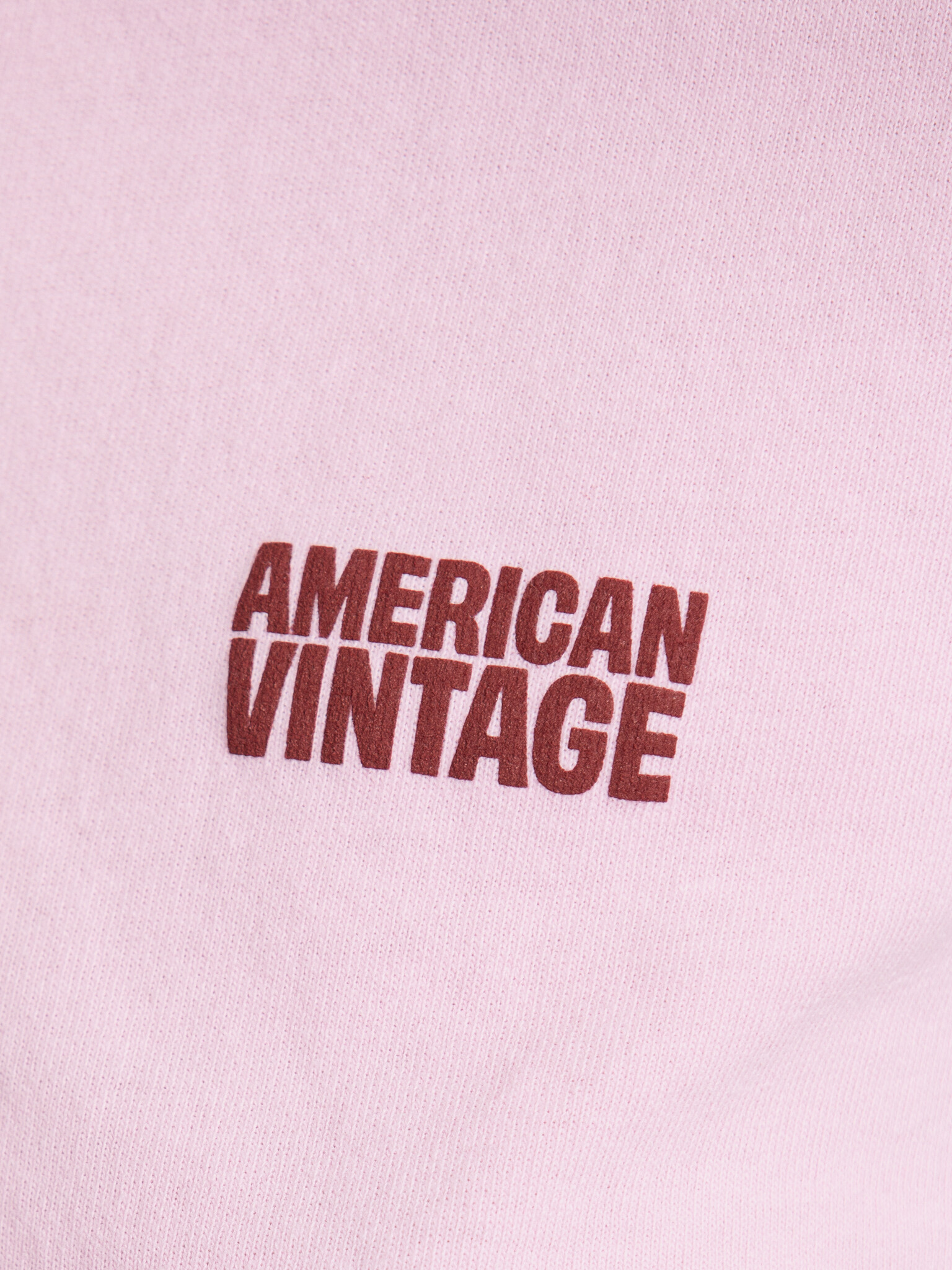 American Vintage t-shirt ajusté Ykobow 6. Une teinte douce qui attire immédiatement le regard. Ce t-shirt avec un logo di...