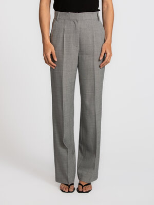 Broek Lavea. Relaxte elegantie, elke dag opnieuw. De broek heeft een luchtige stof en een relaxte fit met wijde pijpen. M...